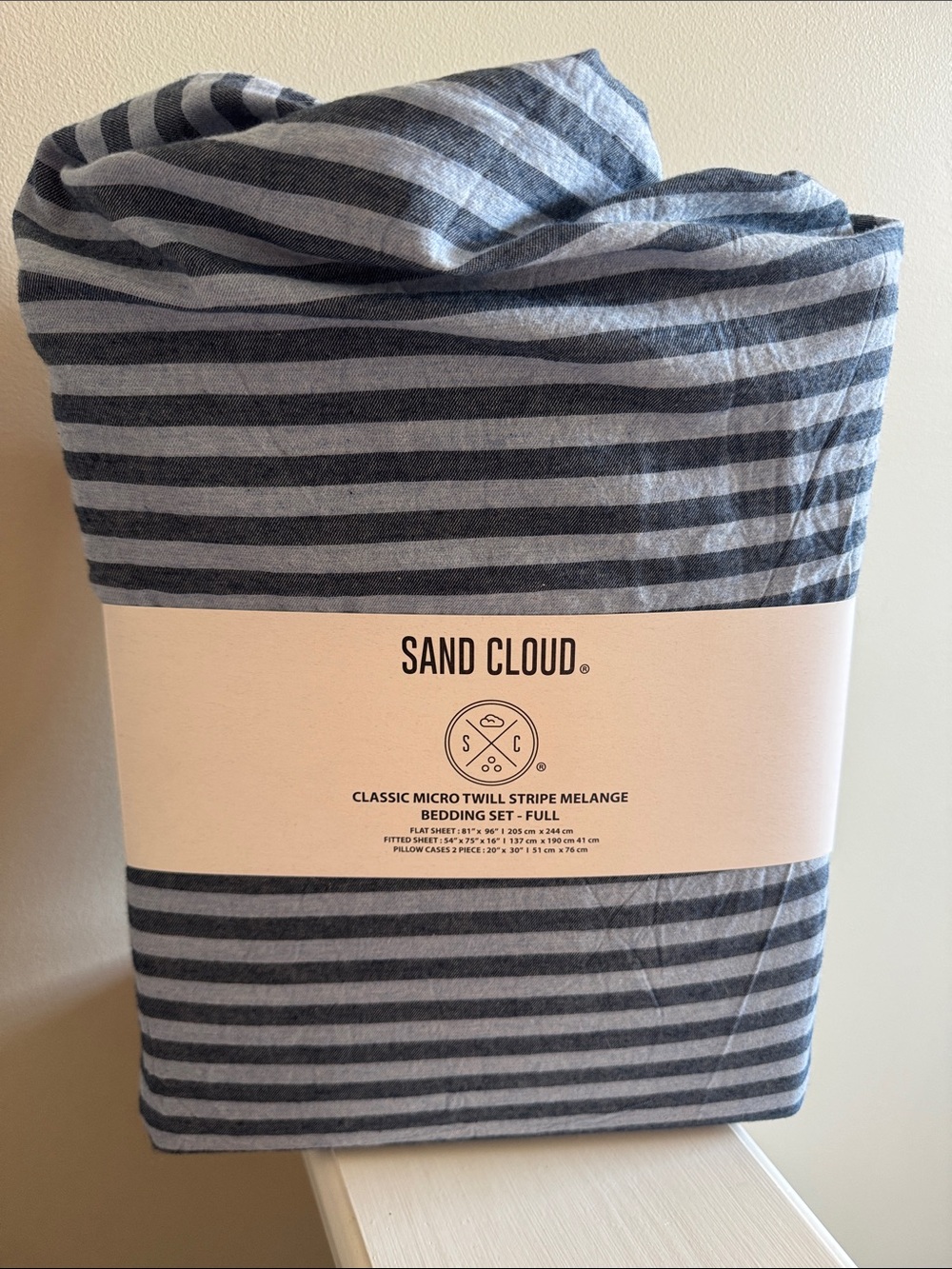 SAND CLOUD
Classic Micro-Twill Strip Melange Sheet Set (Indigo)